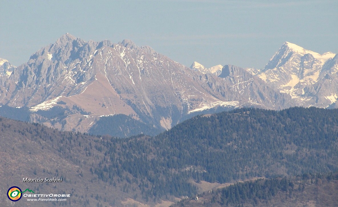 23 Pizzo Camino e Adamello....JPG